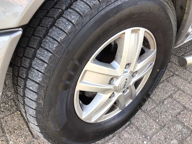 Mercedes-benz integraal 311cdi camper - afbeelding 31 van  37