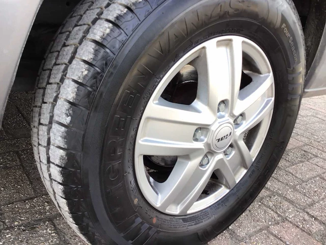 Mercedes-benz integraal 311cdi camper - afbeelding 32 van  37