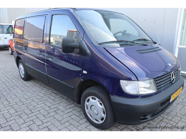 Mercedes-benz kampeerwagen type 108cdi | bwjr. 2003 | kenteken: p-254-rb - afbeelding 28 van  30