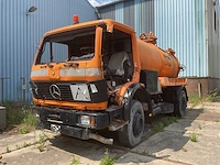 Mercedes-benz kolkenzuiger vrachtwagen - afbeelding 1 van  9