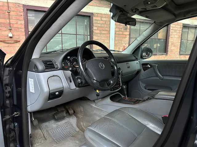 Mercedes-benz m-klasse 270 cdi 163pk 2001 (origineel-nl), 95-hf-sv - afbeelding 16 van  38