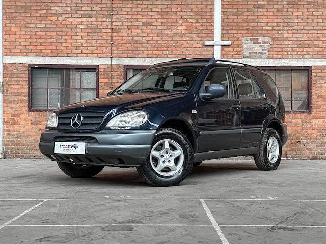Mercedes-benz m-klasse 270 cdi 163pk 2001 (origineel-nl), 95-hf-sv - afbeelding 1 van  38