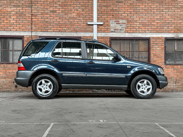 Mercedes-benz m-klasse 270 cdi 163pk 2001 (origineel-nl), 95-hf-sv - afbeelding 8 van  38