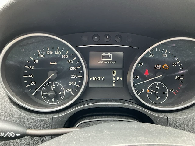 Mercedes-benz m-klasse 350 - personenauto (motor tikt) - afbeelding 11 van  20