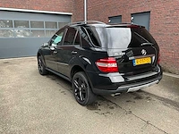 Mercedes-benz m-klasse 350 - personenauto (motor tikt) - afbeelding 17 van  20
