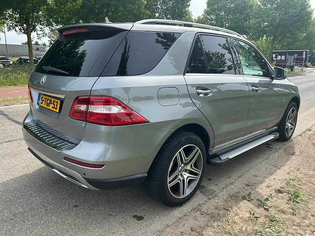 Mercedes-benz m-klasse 350 bluetec 2012 | 5-tgp-53 i - afbeelding 24 van  27
