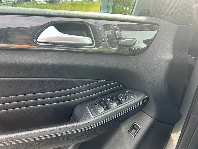 Mercedes-benz m-klasse 350 bluetec 2012 | 5-tgp-53 - afbeelding 4 van  27