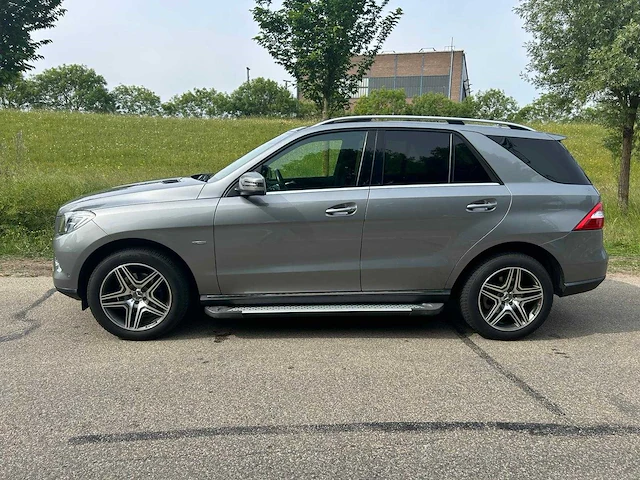 Mercedes-benz m-klasse 350 bluetec 2012 | 5-tgp-53 - afbeelding 12 van  27