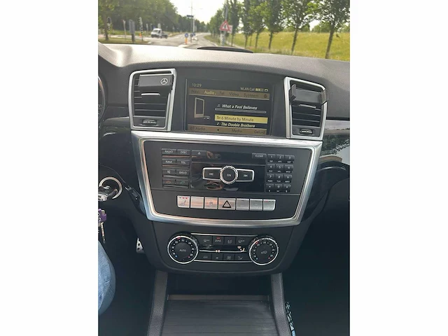 Mercedes-benz m-klasse 350 bluetec car 2012 | 5-tgp-53 i - afbeelding 4 van  27