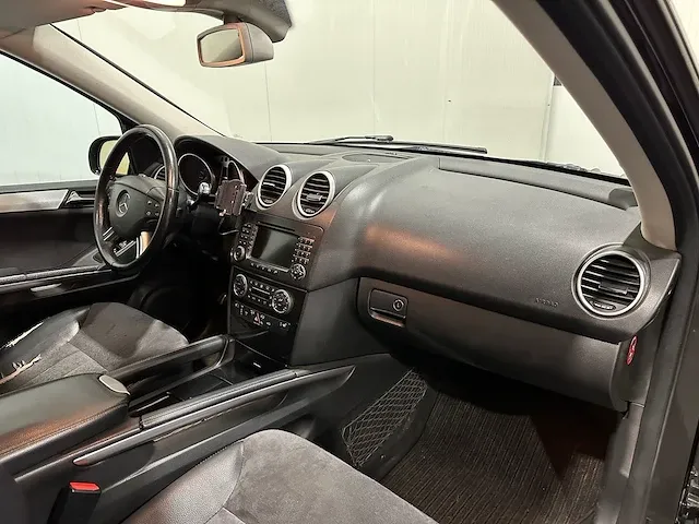 Mercedes-benz m-klasse 350 inspiration youngtimer 4-kkg-74 - afbeelding 4 van  24
