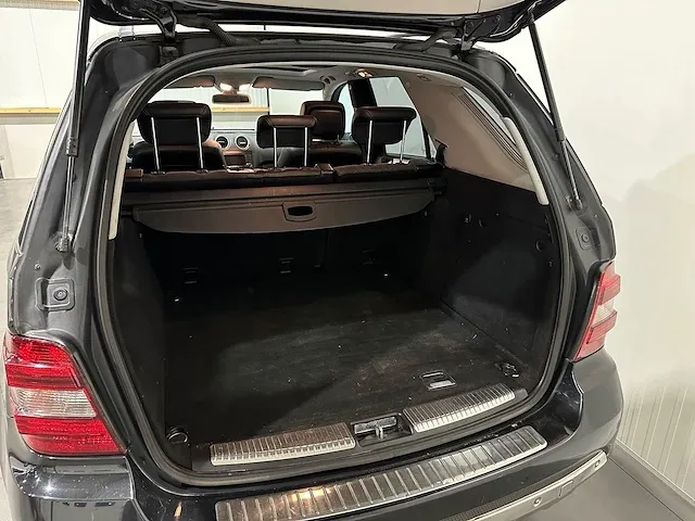 Mercedes-benz m-klasse 350 inspiration youngtimer 4-kkg-74 - afbeelding 17 van  24