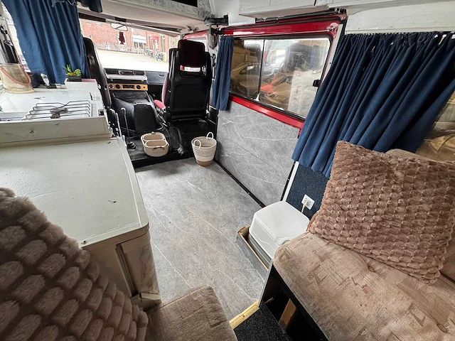 Mercedes benz mb 100 d 2.4 camper kampeerwagen fd-pn-44 - afbeelding 7 van  23