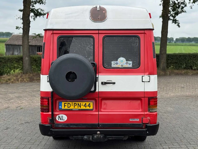 Mercedes benz mb 100 d 2.4 camper kampeerwagen fd-pn-44 - afbeelding 18 van  23