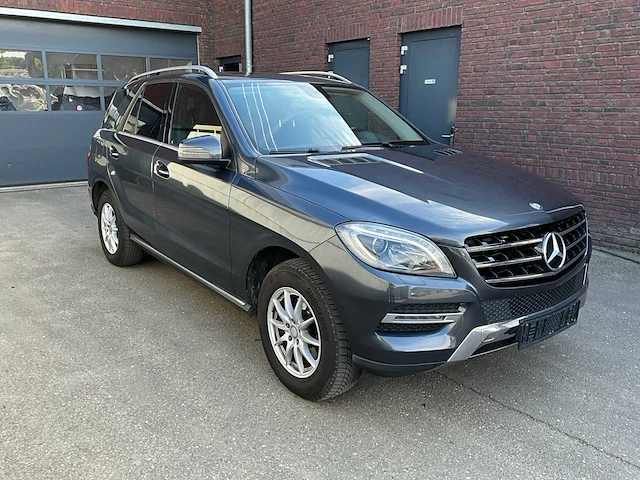 Mercedes-benz ml-klasse 350 cdi 4matic bluetec - personenauto - afbeelding 12 van  18