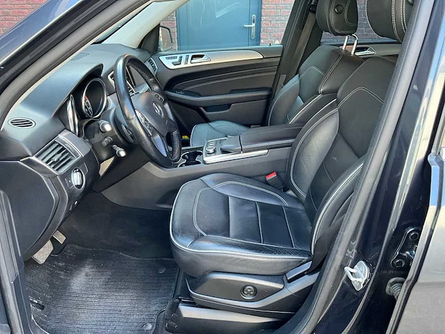 Mercedes-benz ml-klasse 350 cdi 4matic bluetec - personenauto - afbeelding 16 van  18