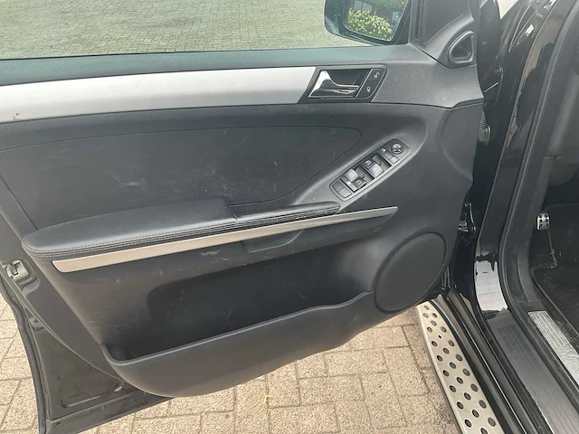 Mercedes-benz ml-klasse personenauto - afbeelding 3 van  21