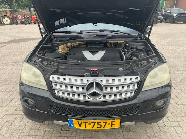Mercedes-benz ml-klasse personenauto - afbeelding 8 van  21