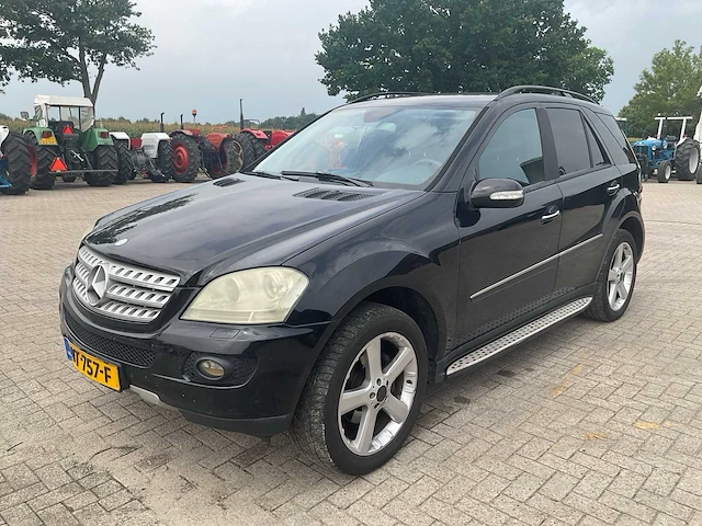 Mercedes-benz ml-klasse personenauto - afbeelding 1 van  21