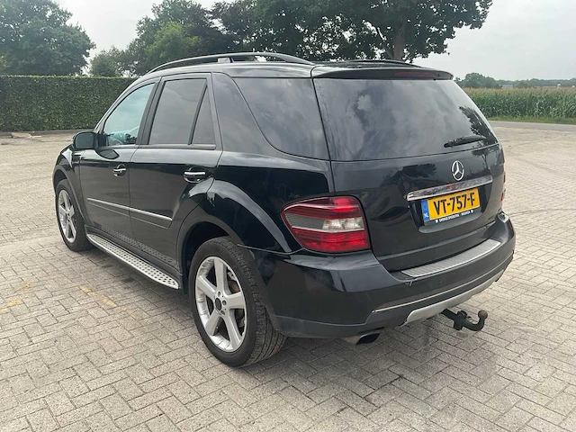 Mercedes-benz ml-klasse personenauto - afbeelding 19 van  21
