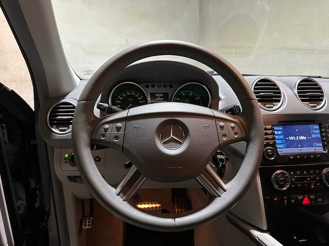 Mercedes-benz ml500 5.0 v8 306pk 2006 m-klasse, k-267-vb youngtimer - afbeelding 15 van  49
