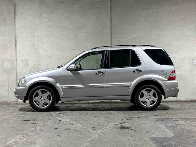 Mercedes-benz ml55 amg 5.5 v8 (btw) 347pk 2003 m-klasse, nl-kenteken youngtimer - afbeelding 10 van  42