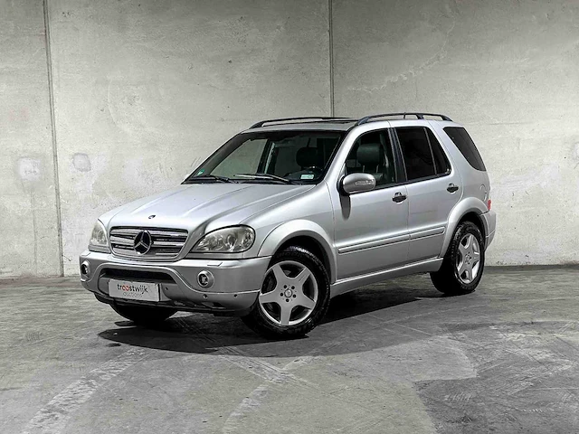 Mercedes-benz ml55 amg 5.5 v8 (btw) 347pk 2003 m-klasse, nl-kenteken youngtimer - afbeelding 12 van  42