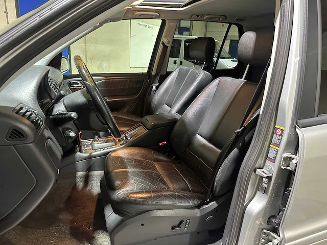 Mercedes-benz ml55 amg 5.5 v8 (btw) 347pk 2003 m-klasse, nl-kenteken youngtimer - afbeelding 25 van  42