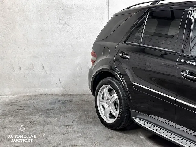 Mercedes-benz ml63 amg 6.2 v8 510pk 2006, r-677-xx -youngtimer- - afbeelding 2 van  47