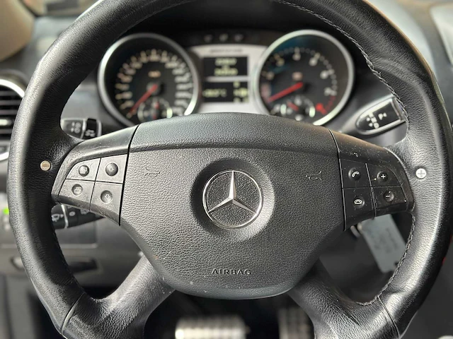 Mercedes-benz ml63 amg 6.3 v8 509pk 2007 ml-klasse - afbeelding 15 van  37