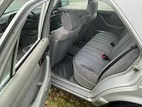 Mercedes-benz s-klasse 500 se oldtimer auto v8 - afbeelding 6 van  24