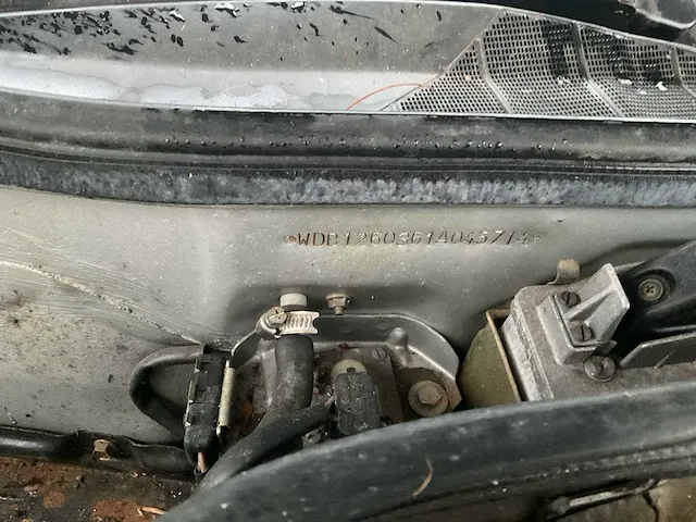 Mercedes-benz s-klasse 500 se oldtimer auto v8 - afbeelding 14 van  24