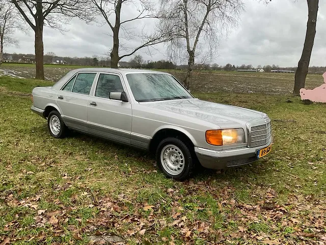 Mercedes-benz s-klasse 500 se oldtimer auto v8 - afbeelding 18 van  24