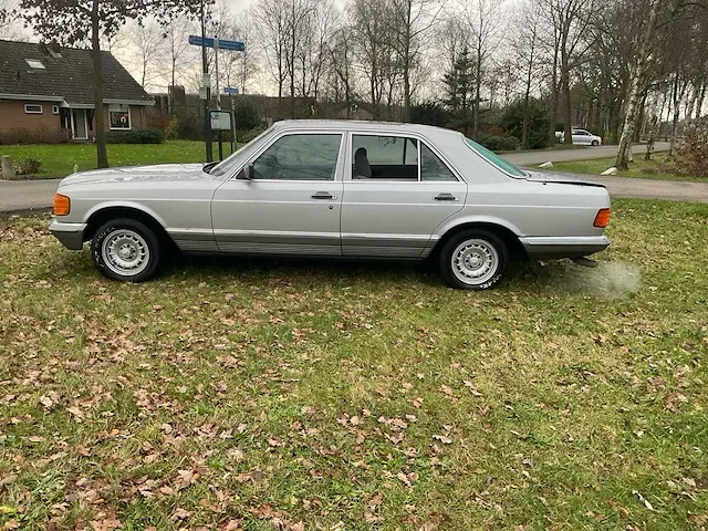 Mercedes-benz s-klasse 500 se oldtimer auto v8 - afbeelding 21 van  24
