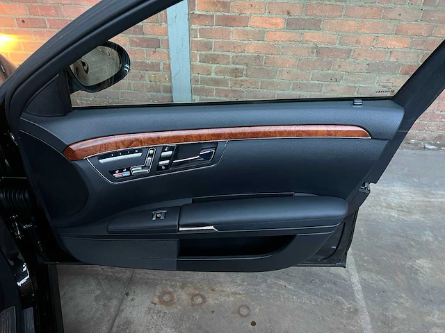 Mercedes-benz s500 lang amg 5.5 v8 -designo- 387pk 2006 s-klasse -youngtimer- - afbeelding 41 van  67