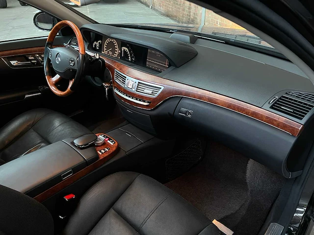 Mercedes-benz s500 lang amg 5.5 v8 -designo- 387pk 2006 s-klasse -youngtimer- - afbeelding 43 van  67