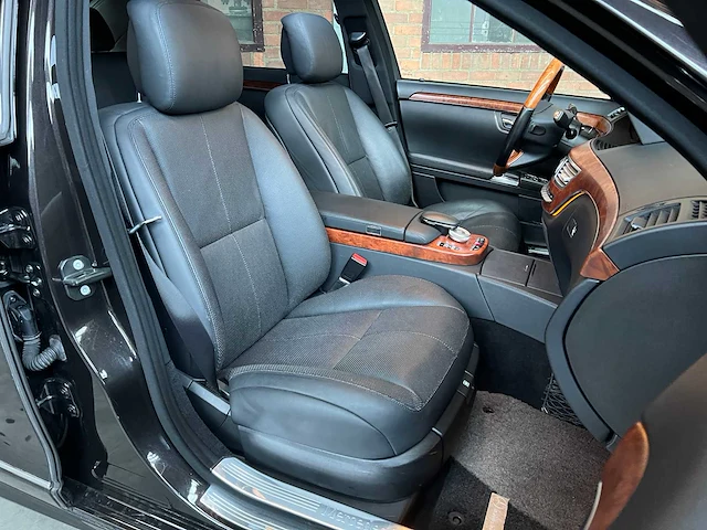 Mercedes-benz s500 lang amg 5.5 v8 -designo- 387pk 2006 s-klasse -youngtimer- - afbeelding 49 van  67
