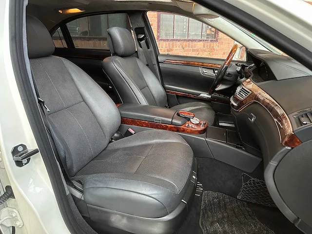 Mercedes-benz s600 lang 5.5 v12 517pk 2006 youngtimer lorinser s-klasse - afbeelding 45 van  49