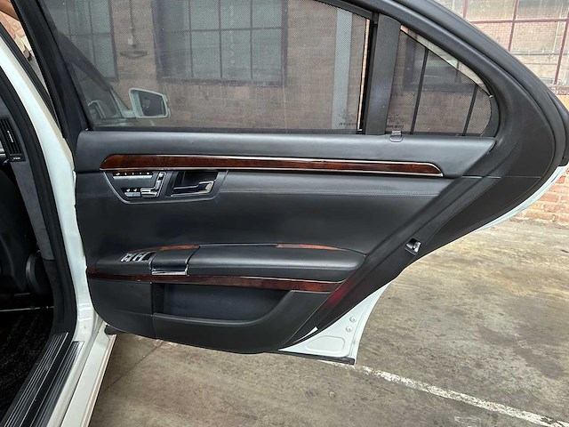 Mercedes-benz s600 lang 5.5 v12 517pk 2006 youngtimer lorinser s-klasse - afbeelding 35 van  49