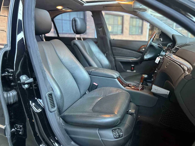 Mercedes-benz s600 lang 5.8 v12 367pk 2002 -youngtimer- s-klasse - afbeelding 38 van  51