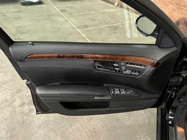 Mercedes-benz s63 amg lang 6.2 v8 525pk 2007 -youngtimer- s-klasse - afbeelding 51 van  82