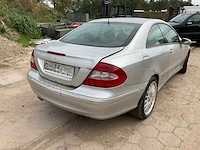 Mercedes-benz sedan 209 personenauto - afbeelding 5 van  12