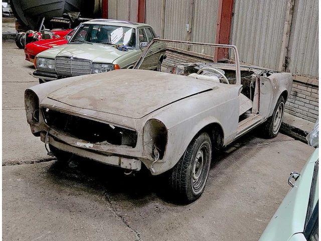 Mercedes-benz sl 'pagode' automatic (project / 'rollend chassis') - afbeelding 1 van  28