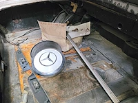 Mercedes-benz sl 'pagode' automatic (project / 'rollend chassis') - afbeelding 14 van  28