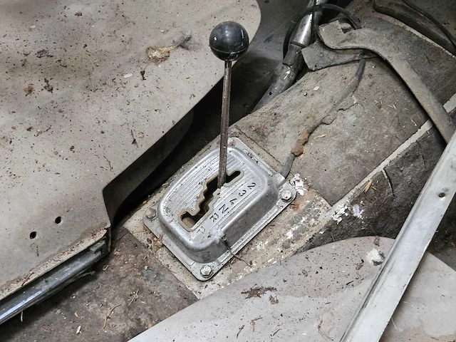 Mercedes-benz sl 'pagode' automatic (project / 'rollend chassis') - afbeelding 16 van  28