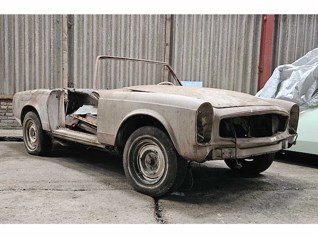Mercedes-benz sl 'pagode' automatic (project / 'rollend chassis') - afbeelding 24 van  28