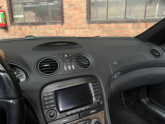 Mercedes-benz sl350 3.5 v6 272pk 2006 (designo) sl-klasse, 6-tzb-37 youngtimer - afbeelding 24 van  41