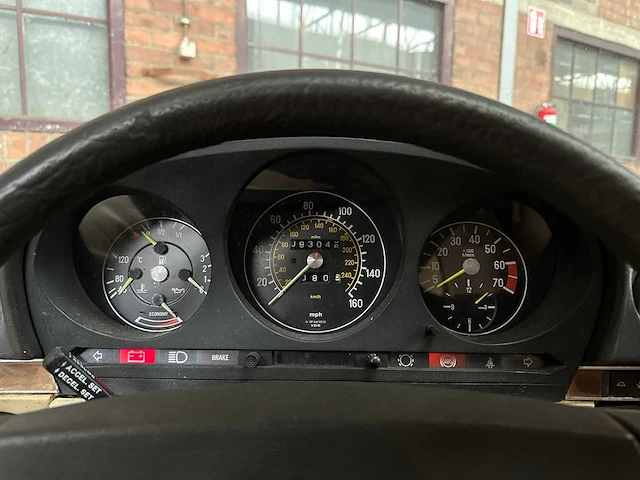 Mercedes-benz sl500 5.0 v8 230pk 1983 sl-klasse - afbeelding 10 van  28