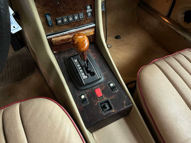 Mercedes-benz sl500 5.0 v8 230pk 1983 sl-klasse - afbeelding 11 van  28