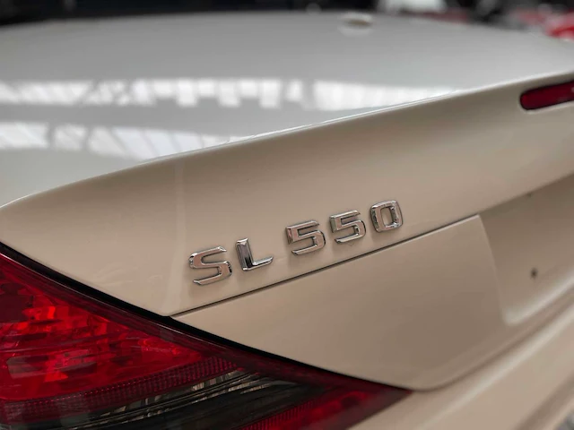 Mercedes-benz sl550 amg 5.5 v8 r230 382pk 2011 - afbeelding 37 van  42