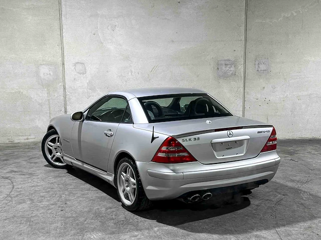 Mercedes-benz slk32 amg 3.2 v6 354pk 2004 slk-klasse youngtimer - afbeelding 19 van  37